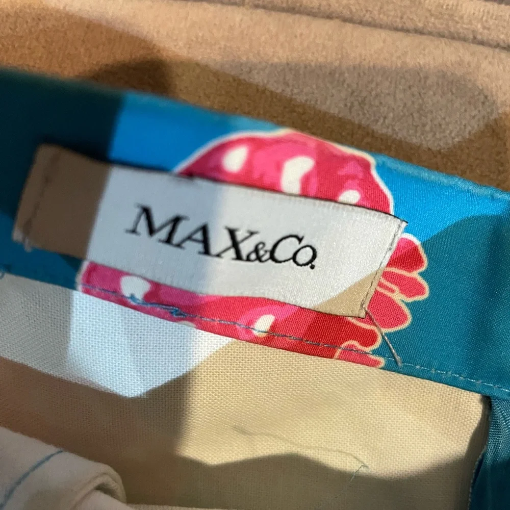 Beautiful fun brand new skirt - Picture 3 of 3